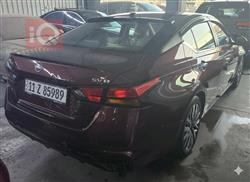 نيسان ألتيما